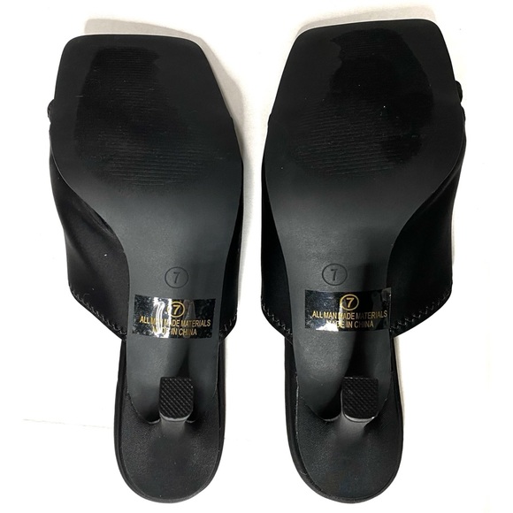 Olivia Ferragamo Women's Open Back Toe Loop Detail Slip On Heel Mules Sandal NWT - Picture 6 of 8